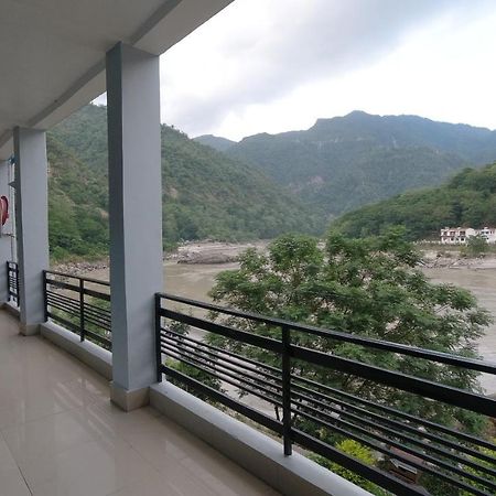 H7 Stay On The Ganges, Yoga & Spa Resort, Rishīkesh 外观 照片