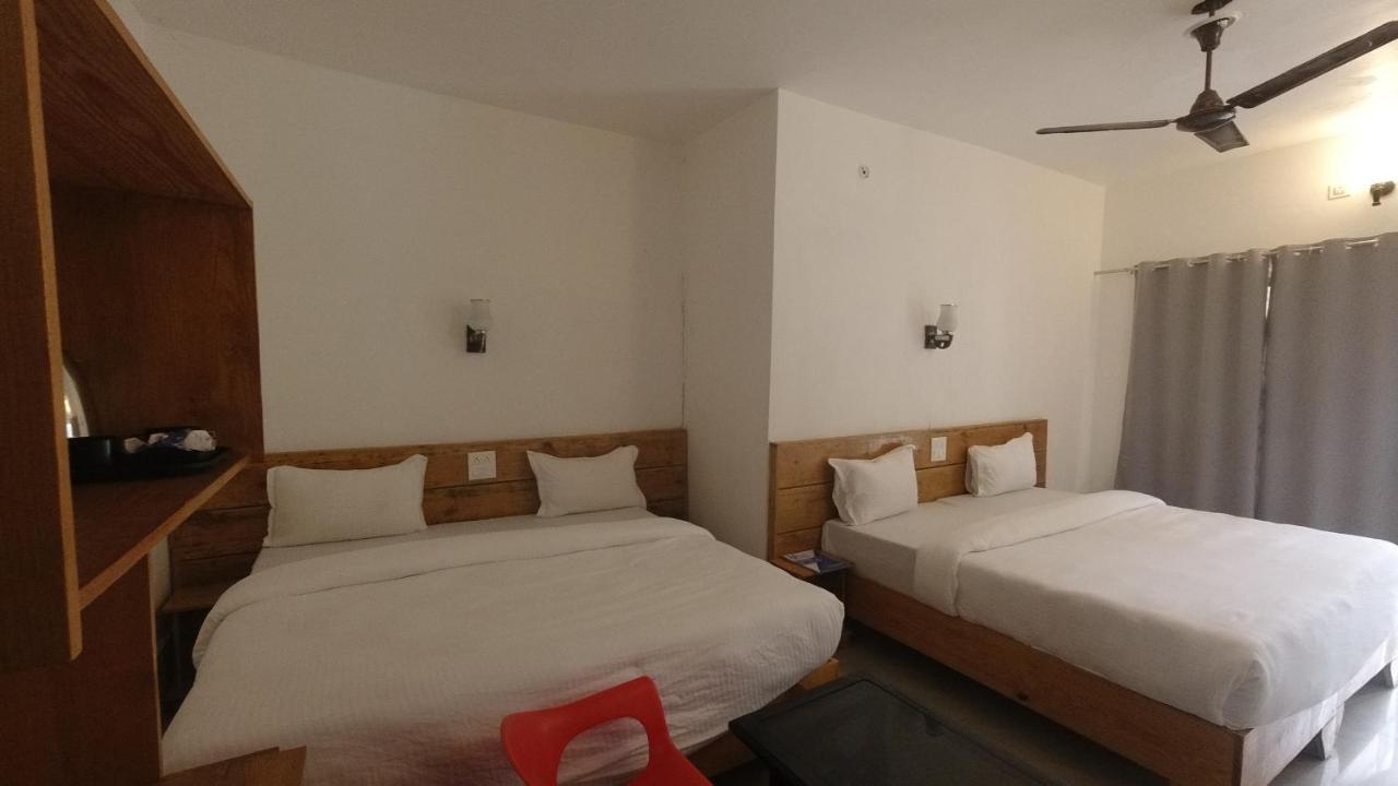 H7 Stay On The Ganges, Yoga & Spa Resort, Rishīkesh 外观 照片